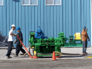 Horizontal Rigging When Rolling a Load